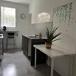3 - 5Pers - Proche Toutes Commodites - Quartier Recherche - Court Et Long Sejour - Cosy - Lumineux - Fonctionnel